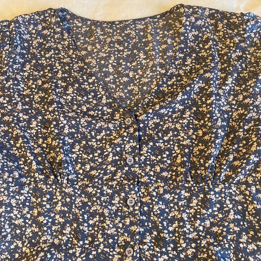 Button down peplum blouse - Picture 2 of 2